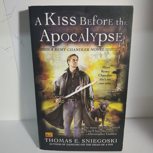 A Kiss Before the Apocalypse - [ash-ling] Booksellers