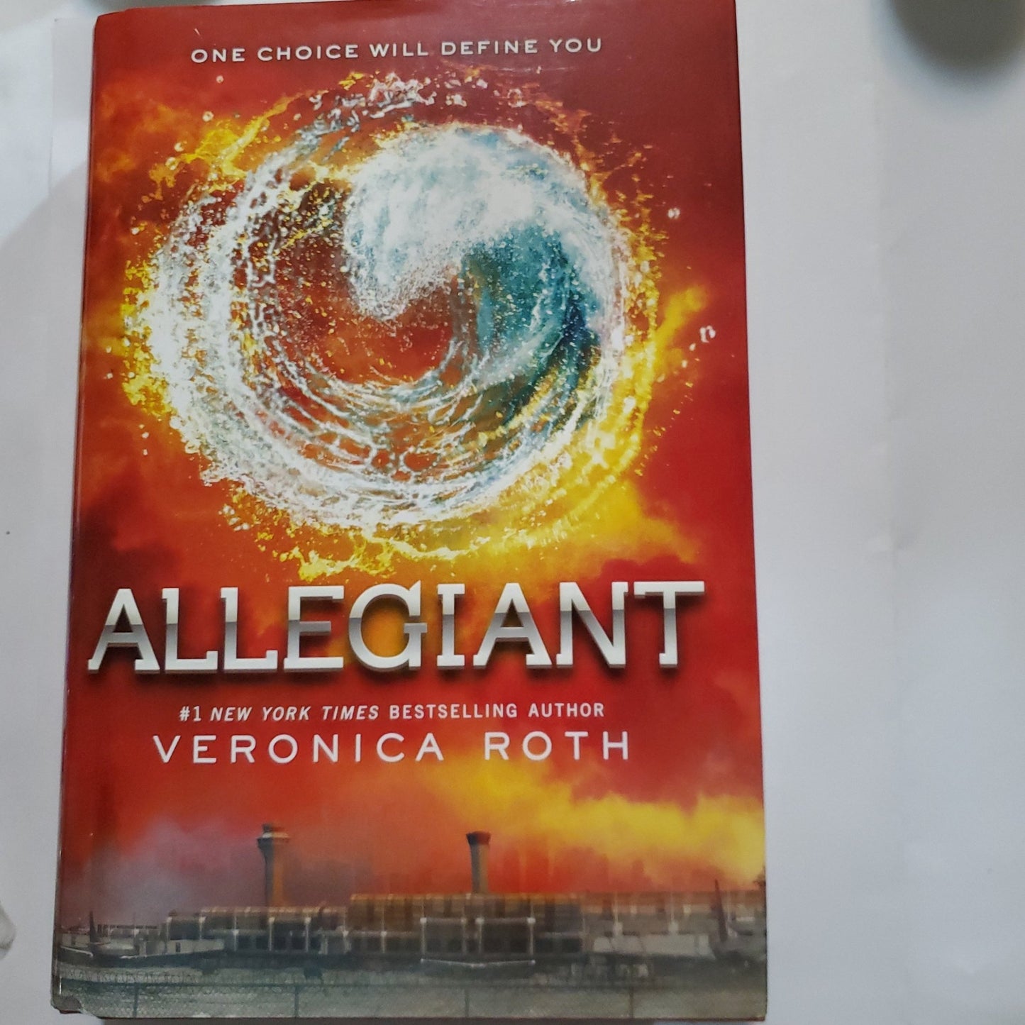 Allegiant - [ash-ling] Booksellers