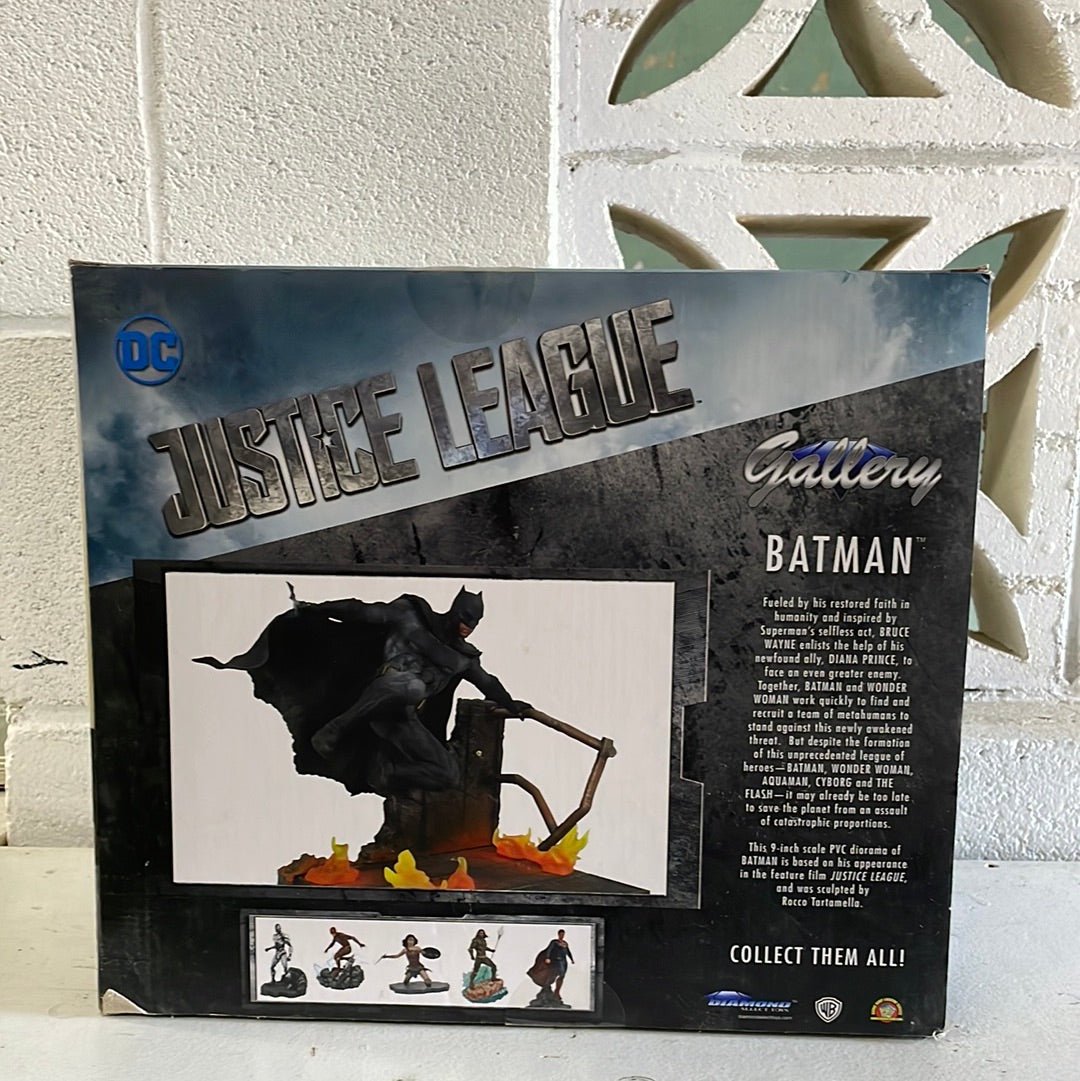 Batman PVC Diorama Figurine - [ash-ling] Booksellers