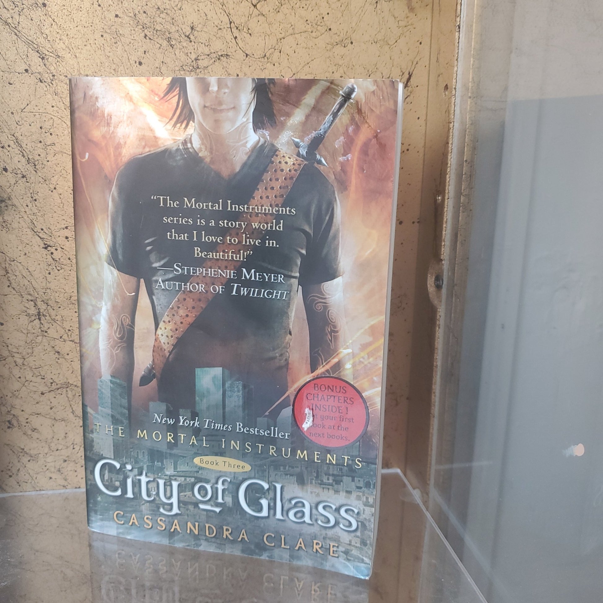 City of Glass - [ash-ling] Booksellers