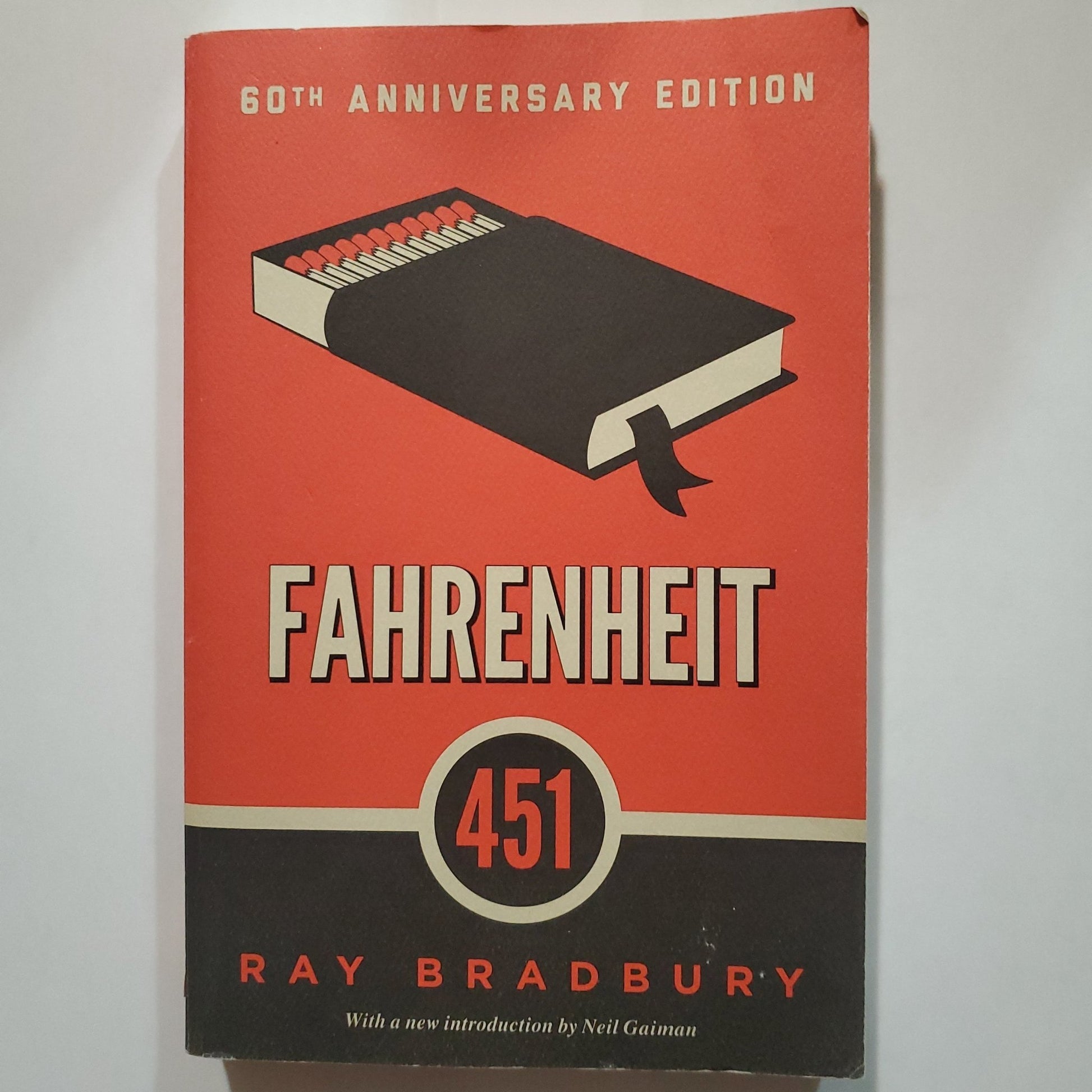 Fahrenheit 451 - [ash-ling] Booksellers