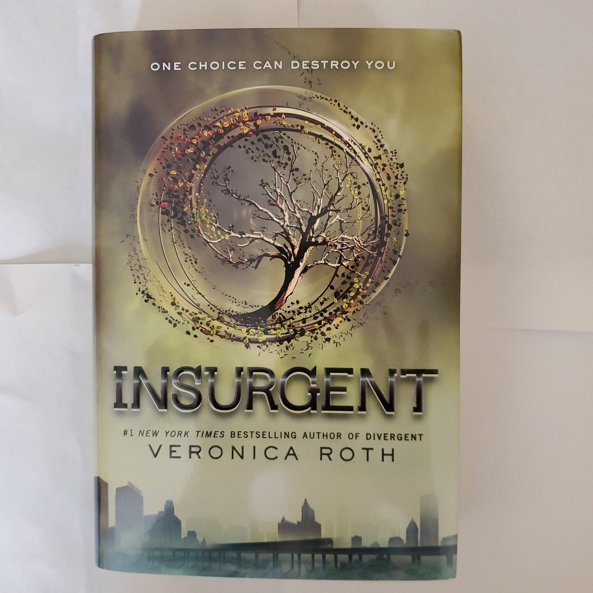 Insurgent - [ash-ling] Booksellers