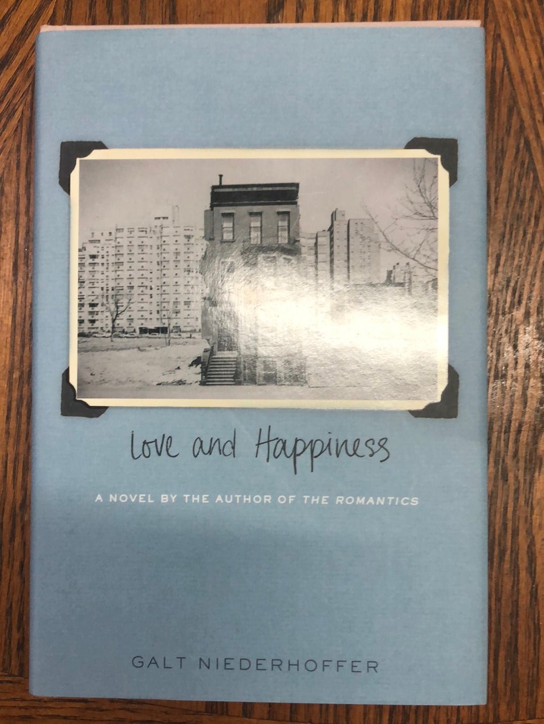 Love And Happiness - [ash-ling] Booksellers