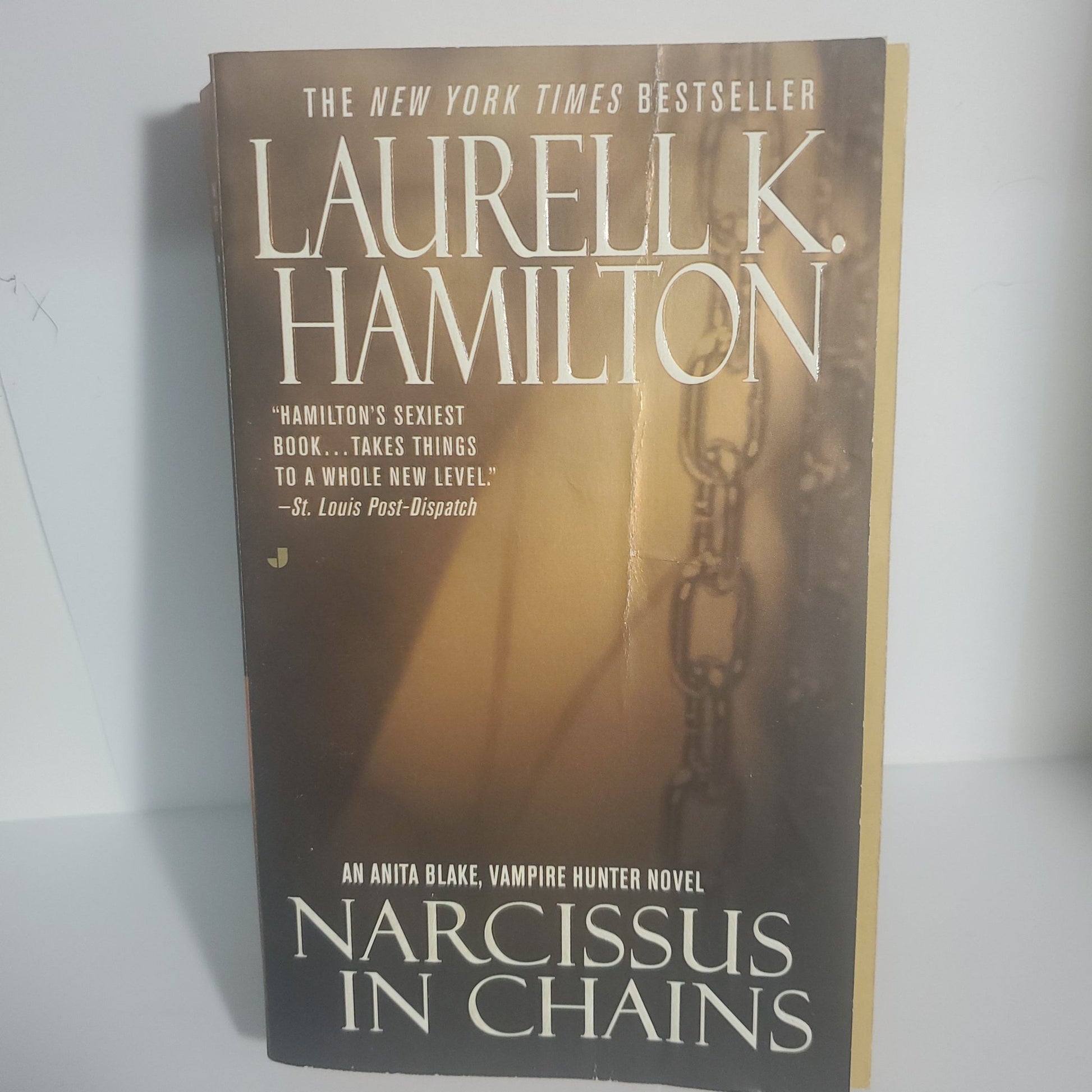 Narcissus in Chains - [ash-ling] Booksellers