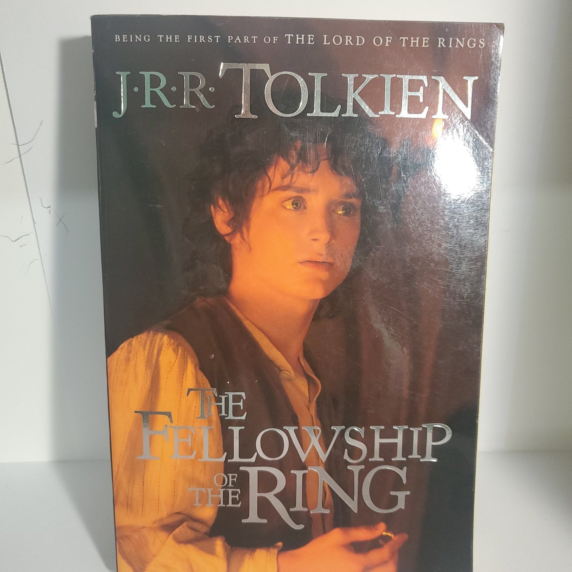 The Fellowship of the Ring - [ash-ling] Booksellers