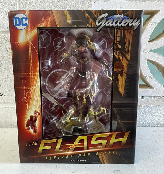 The Flash PVC Diorama Figurine - [ash-ling] Booksellers