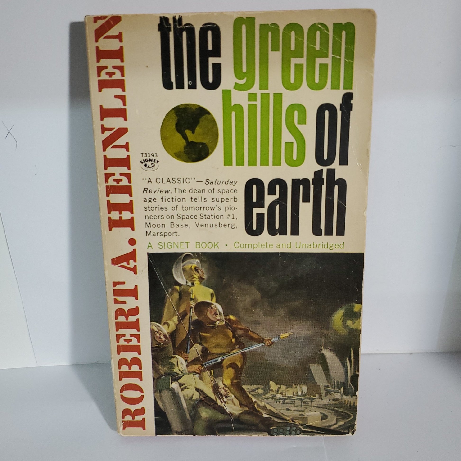 The Green Hills of Earth - [ash-ling] Booksellers