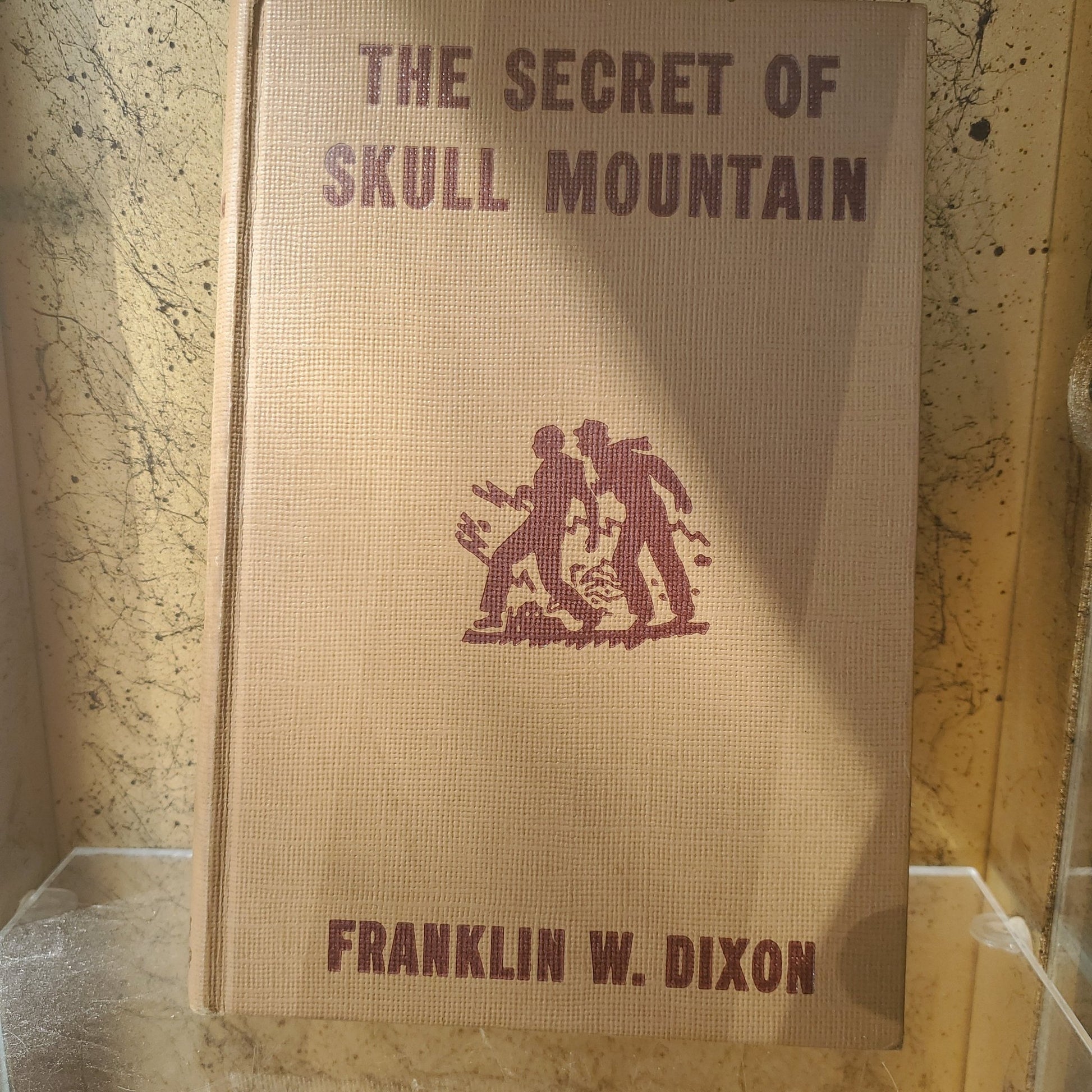 The Secret Of Skull Mountain - [ash-ling] Booksellers