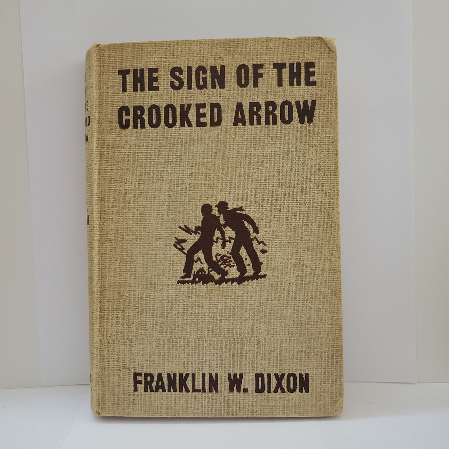 The Sign of the Crooked Arrow - [ash-ling] Booksellers