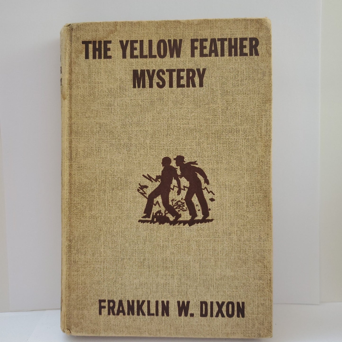The Yellow Feather Mystery - [ash-ling] Booksellers