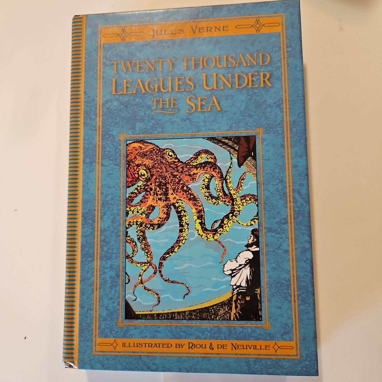 Twenty Thousand Leagues Under the Sea - [ash-ling] Booksellers