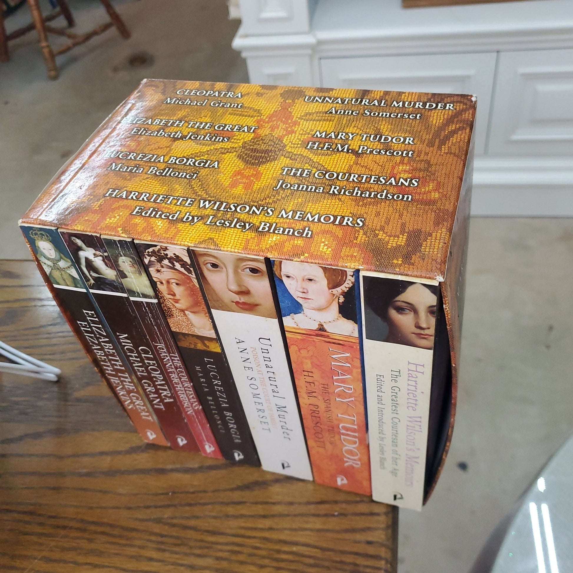 Women in History Box Set - [ash-ling] Booksellers