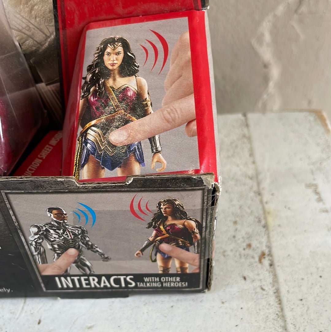 Wonder Woman Action Figure - [ash-ling] Booksellers
